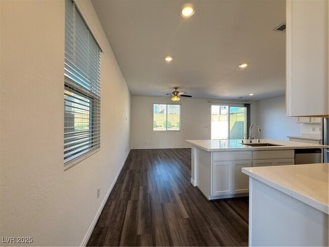 9685 Dalton Lk St in Las Vegas, NV - Building Photo - Building Photo