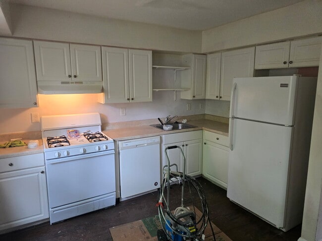 137 Chelsea Cir in Clementon, NJ - Foto de edificio - Building Photo