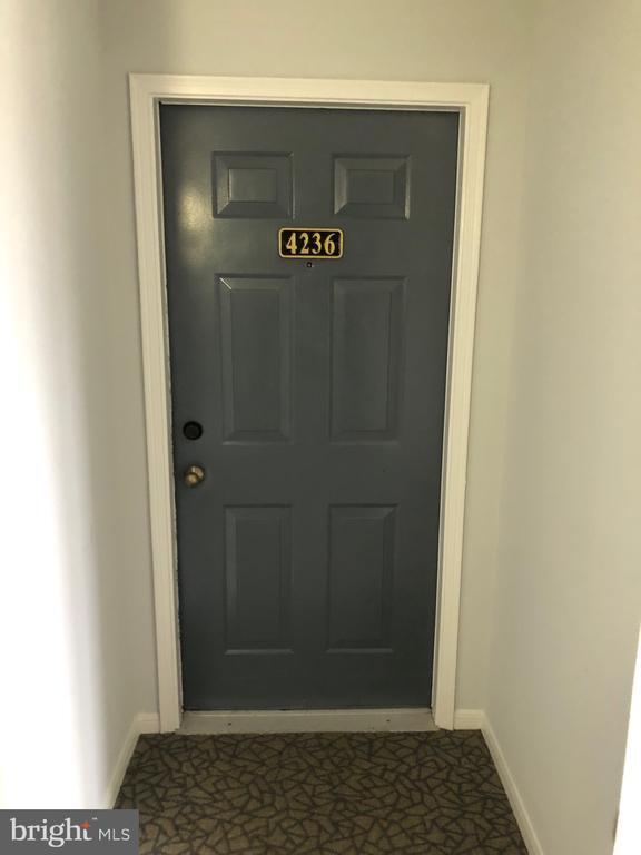 3315 Wyndham Cir in Alexandria, VA - Building Photo - Building Photo