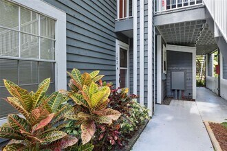 2101 Fox Chase Blvd in Palm Harbor, FL - Building Photo - Building Photo