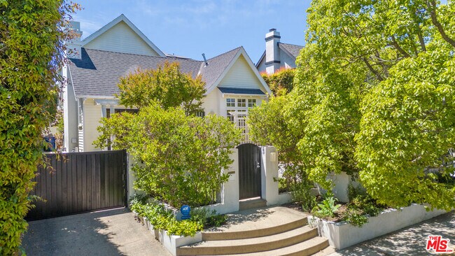 property at 947 S Tremaine Ave