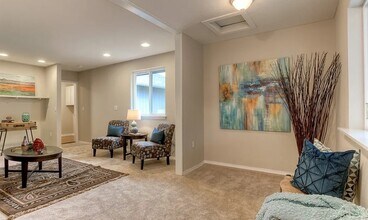 207 NE Nikki Ln in Belfair, WA - Building Photo - Building Photo