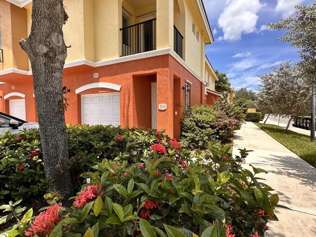 44 SE Sedona Cir in Stuart, FL - Building Photo - Building Photo