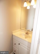 18024 Singing Pine Cir in Gaithersburg, MD - Building Photo - Building Photo
