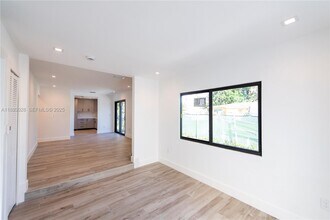 764 NW 36th Ave in Miami, FL - Building Photo - Building Photo