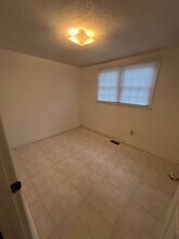 13388 North Carolina Hwy 72 in Lumberton, NC - Building Photo - Building Photo