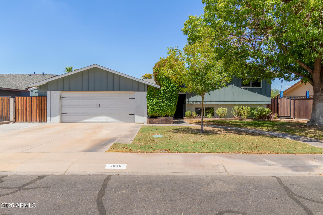 1640 E La Jolla Dr in Tempe, AZ - Building Photo