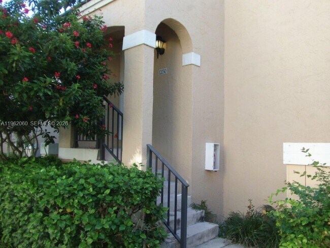 12030 NW 11th St in Pembroke Pines, FL - Building Photo - Building Photo