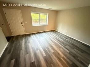 6601 Cooper Meadows Rd in Westerville, OH - Building Photo - Building Photo