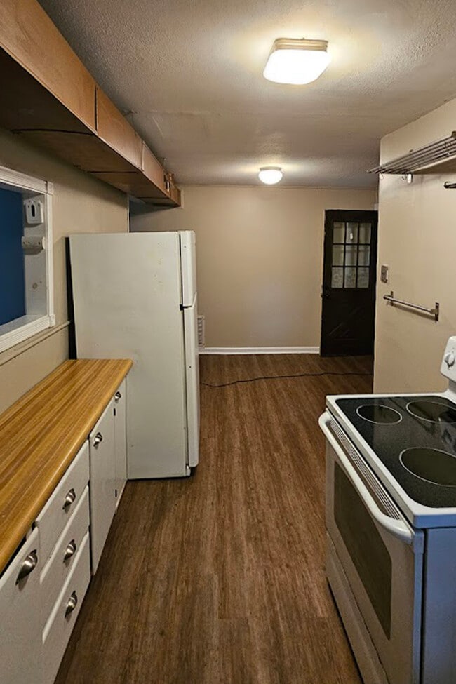 138 Winney Hill Rd in Oneonta, NY - Building Photo - Building Photo