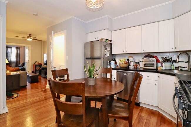 63 Laidlaw Ave in Jersey City, NJ - Building Photo - Building Photo