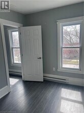 202 Nelson St in Brantford, ON - Building Photo - Building Photo