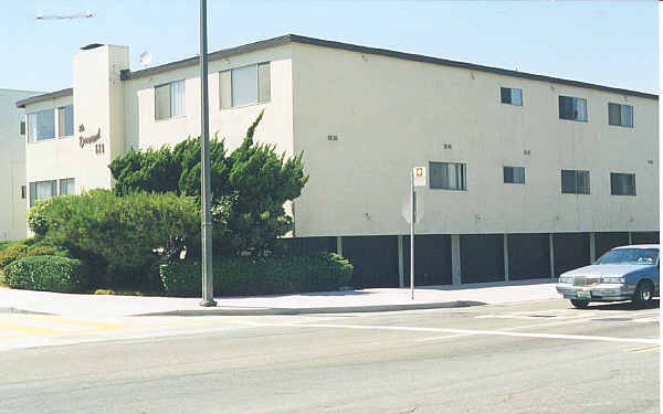 The Donred in Redondo Beach, CA - Foto de edificio