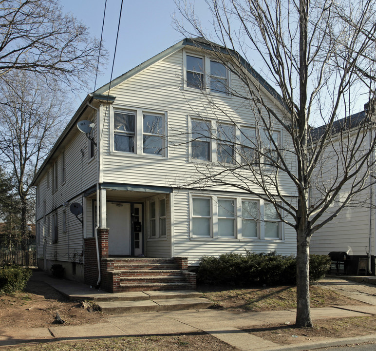 49 Delavan St in New Brunswick, NJ - Building Photo