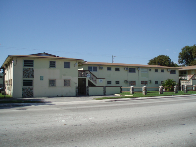 1930 NW 22nd Ave in Miami, FL - Building Photo