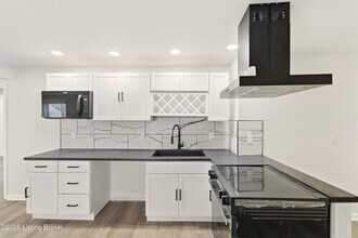 702 Gheens Ave in Louisville, KY - Building Photo - Building Photo