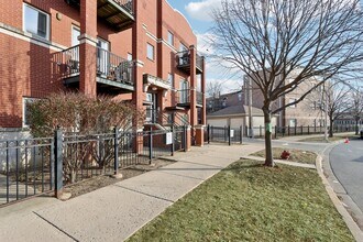 1132 W 13th St in Chicago, IL - Building Photo - Building Photo