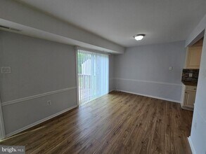 1722 McNelis Dr in Southampton, PA - Building Photo - Building Photo