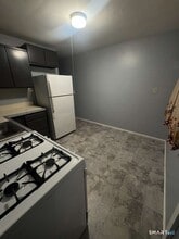 33 Cannon Rd in East Hartford, CT - Building Photo - Building Photo