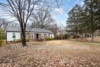 1627 Bonnie Ln in Charlotte, NC - Building Photo - Building Photo