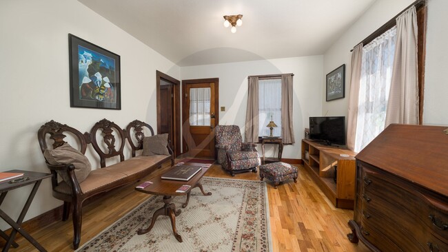 615 E Washington St in Colorado Springs, CO - Building Photo - Building Photo