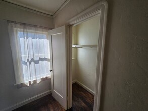230 Hampshire St in Vallejo, CA - Building Photo - Building Photo