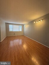 132 Nandina St in Philadelphia, PA - Building Photo - Building Photo