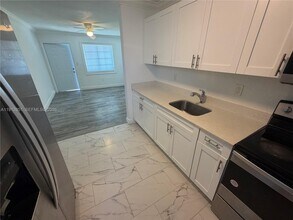 5511 SW 20th St in West Park, FL - Building Photo - Building Photo