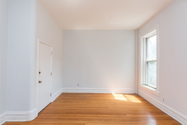 1849 N Lincoln Ave, Unit #  02 in Chicago, IL - Building Photo - Building Photo