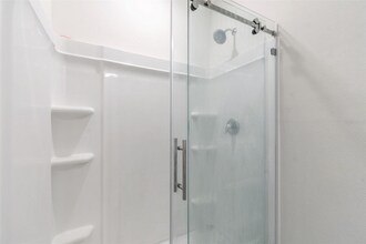 5667 Chorleywood Ln in Wesley Chapel, FL - Foto de edificio - Building Photo