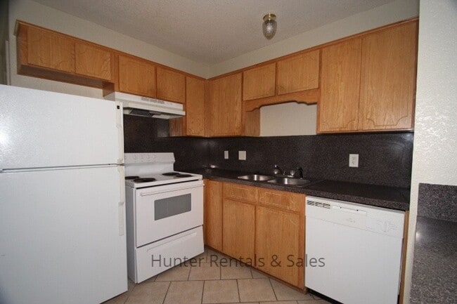 property at 3900 Gus Dr