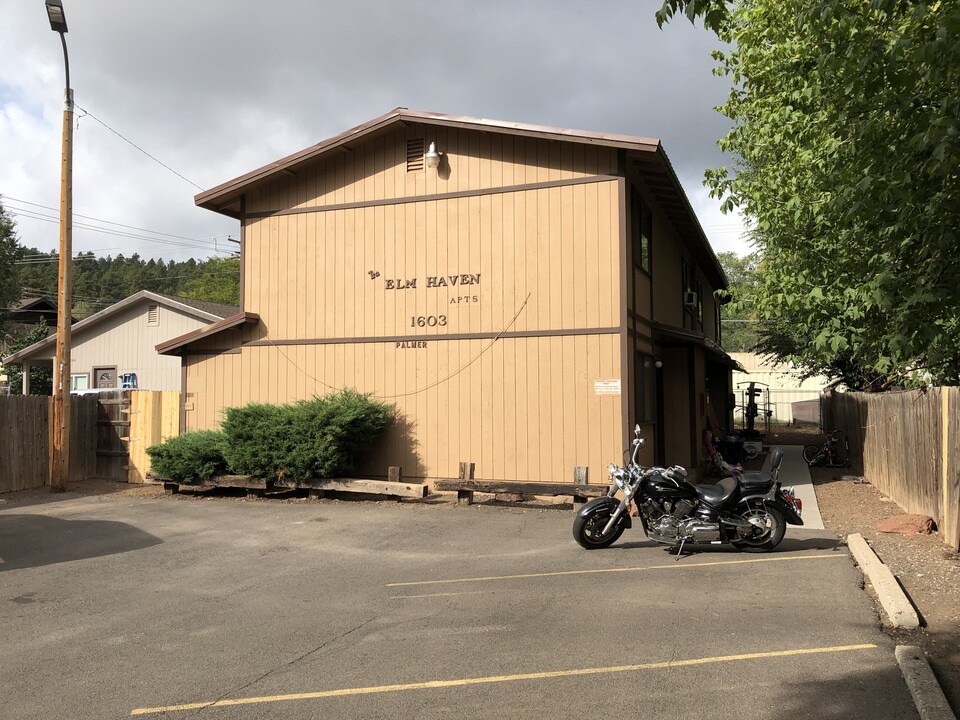 1603 N Center St in Flagstaff, AZ - Building Photo