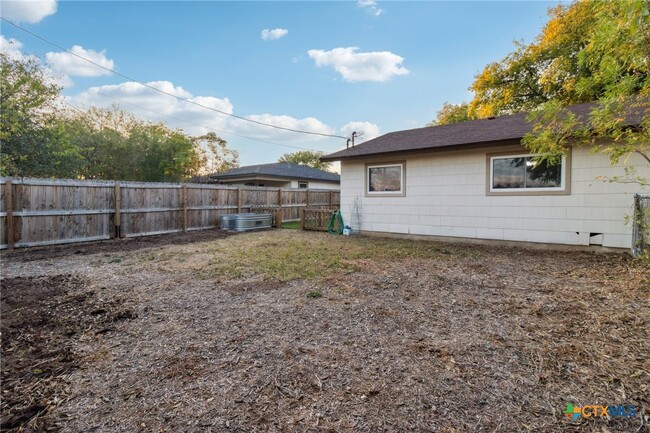 1522 Eichen Rd in New Braunfels, TX - Building Photo - Building Photo
