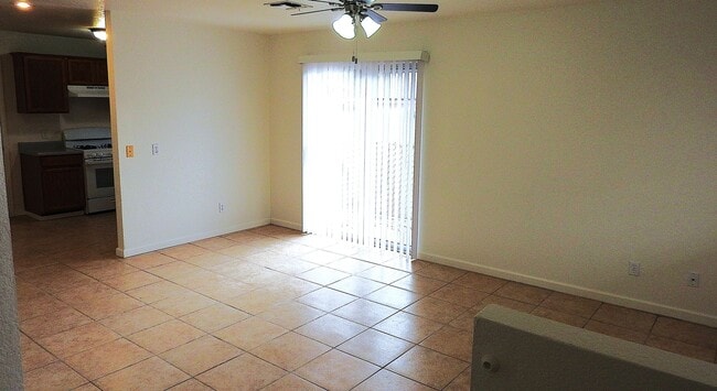 3243 N Lomalai St in Kingman, AZ - Building Photo - Building Photo