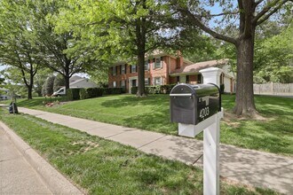 4203 Maple Tree Ct in Alexandria, VA - Building Photo - Building Photo