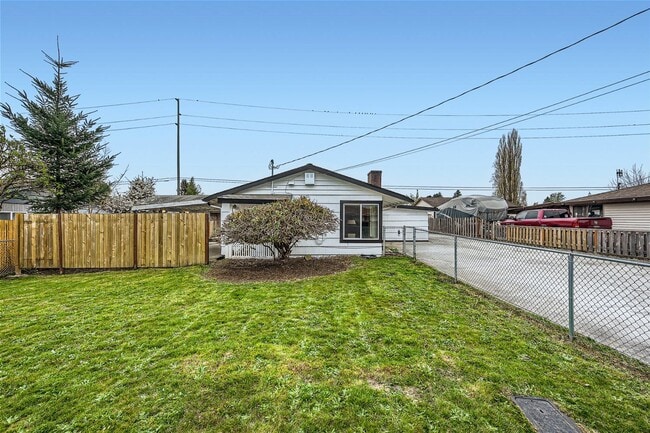 11963 SE 160th St in Renton, WA - Building Photo - Building Photo