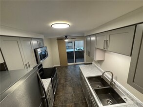 44 Watertree Dr in East Syracuse, NY - Building Photo - Building Photo