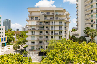 Marquis Condo in Miami, FL - Building Photo - Building Photo