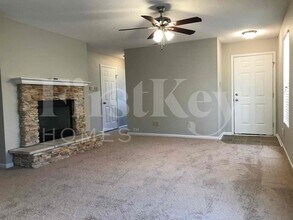 1947 Prairie Sky Ln in Greenwood, IN - Building Photo - Building Photo