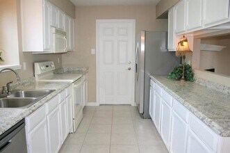 1005 Summertree Cir in Plano, TX - Building Photo - Building Photo