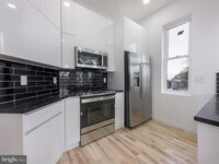 3017 Ridge Ave photo'