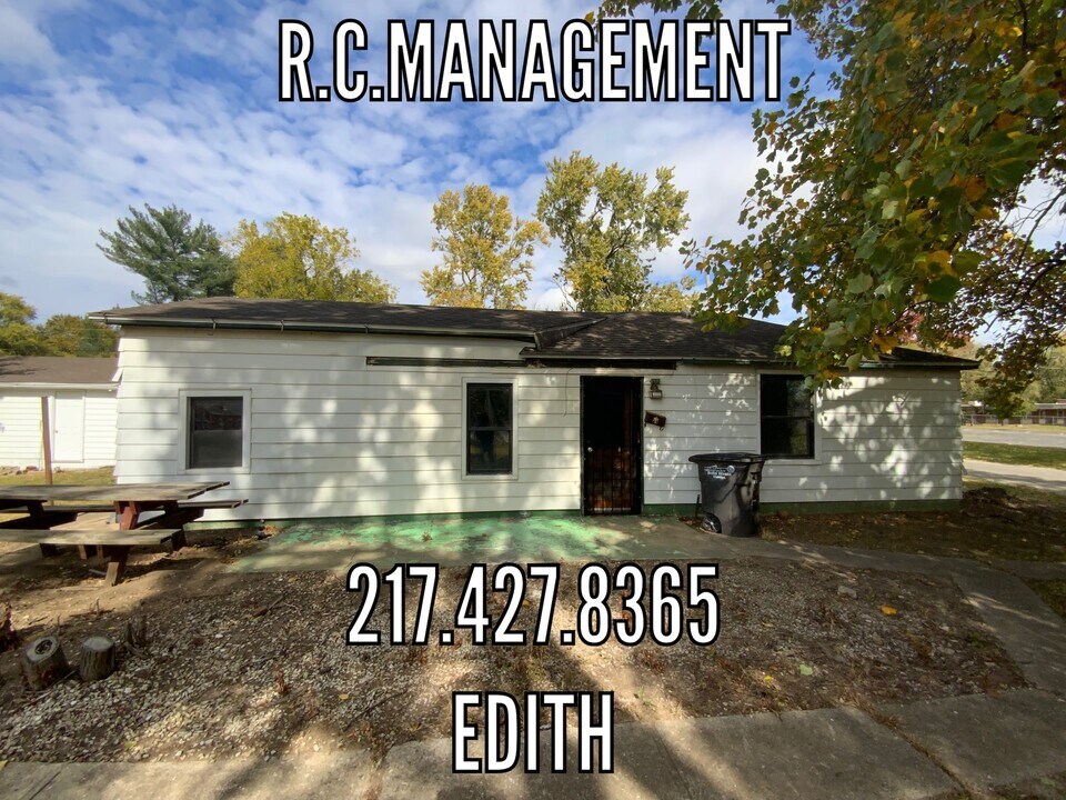 706 Edith St in Danville, IL - Building Photo