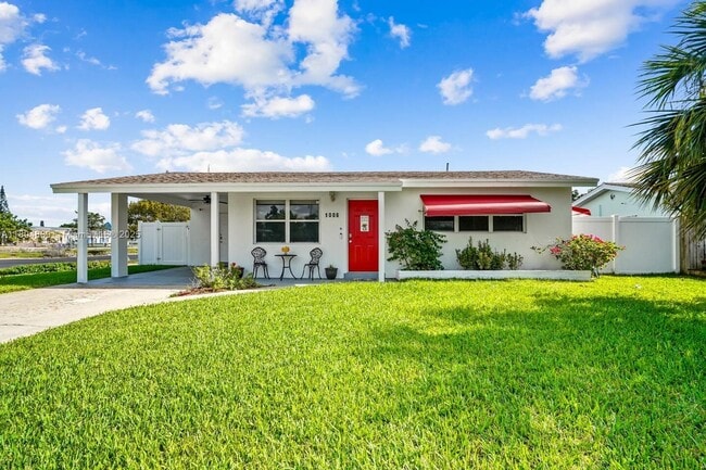 1006 S Arnold Ave in Lantana, FL - Building Photo - Building Photo