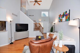 4471 Hillside Ct, Unit 12 in Ann Arbor, MI - Building Photo - Building Photo