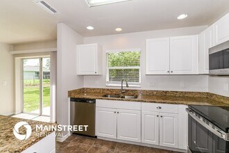 4502 E 21st St in Alva, FL - Building Photo - Building Photo