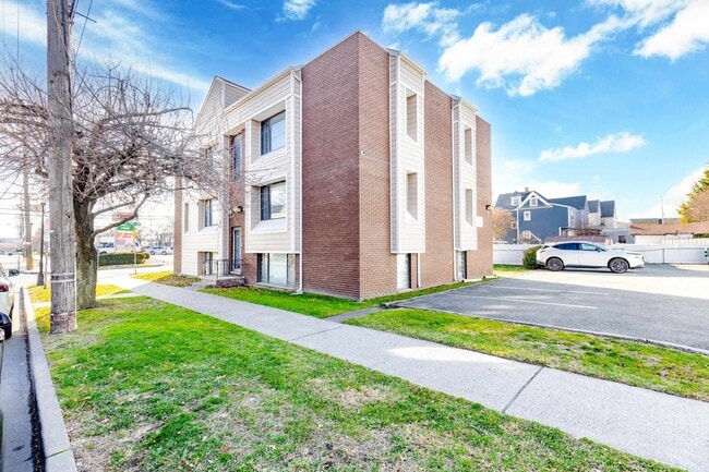 property at 100 Lakeview Ave