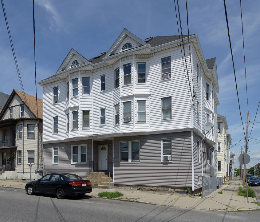 540-542 N Front St in New Bedford, MA - Building Photo