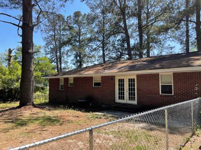 2817 Meadowbrook Dr in Augusta, GA - Foto de edificio - Building Photo