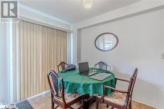 116 Empire Dr in Barrie, ON - Building Photo - Building Photo