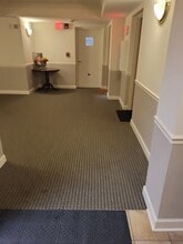 8030 Riverwalk Dr in Lyons, IL - Building Photo - Building Photo